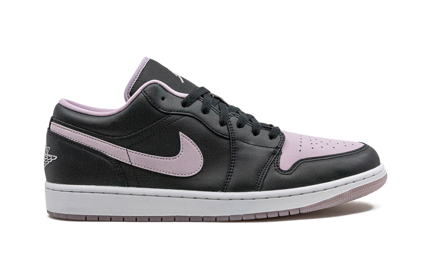Jordan 1 Low SE  Iced Lilac
