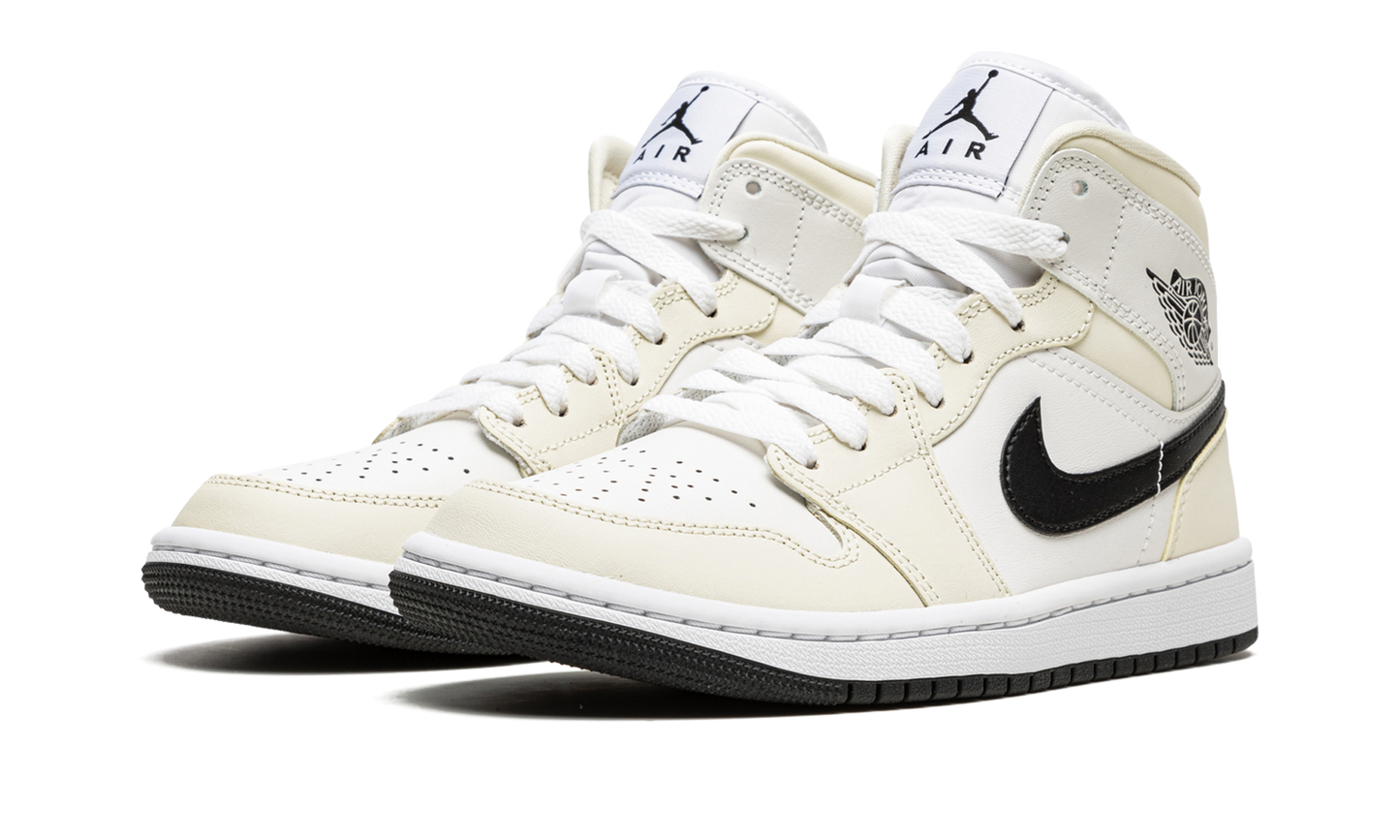 AIR JORDAN 1 MID WMNS  Coconut Milk