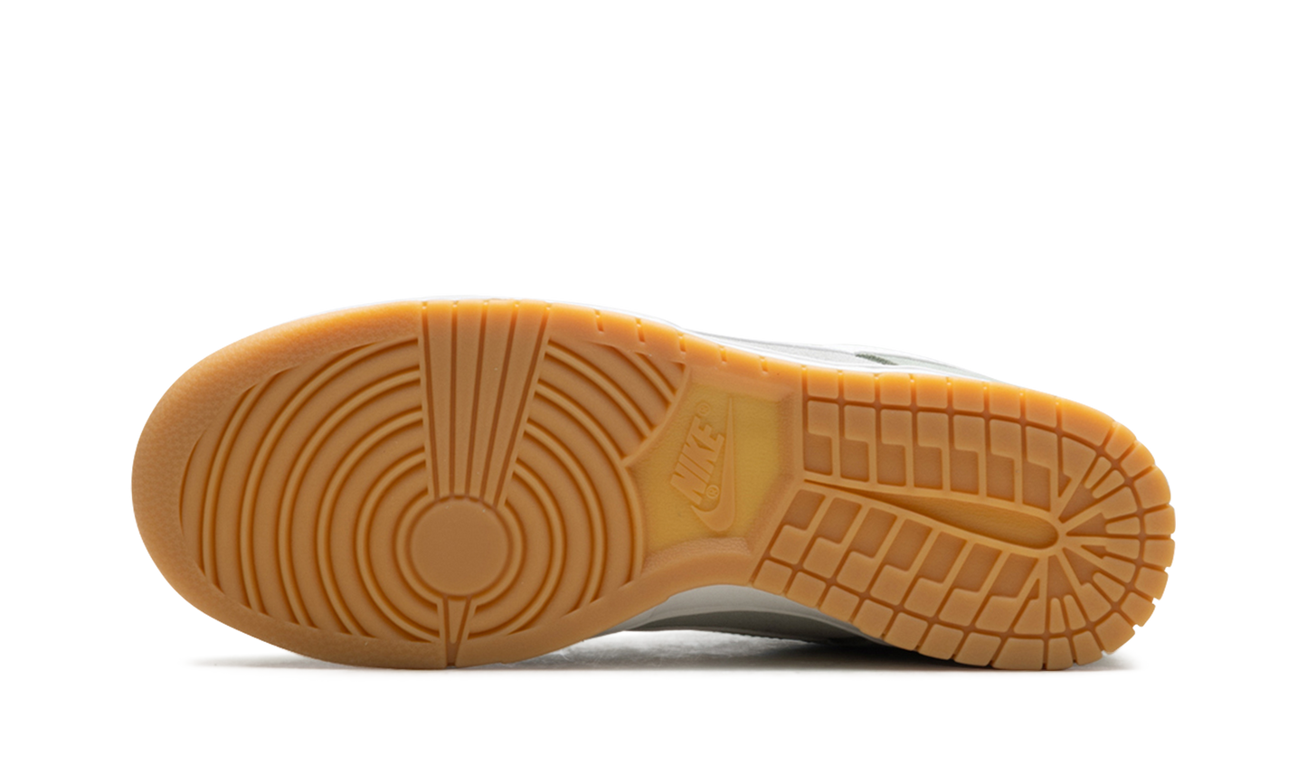 Dunk Low SE  Jade Horizon