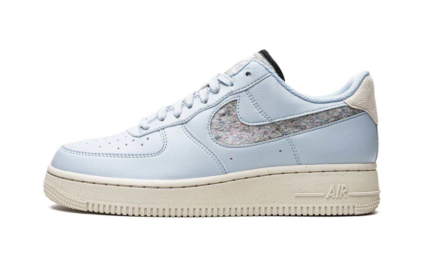 AIR FORCE 1 LO 07 SE () WMNS  Light Armory Blue
