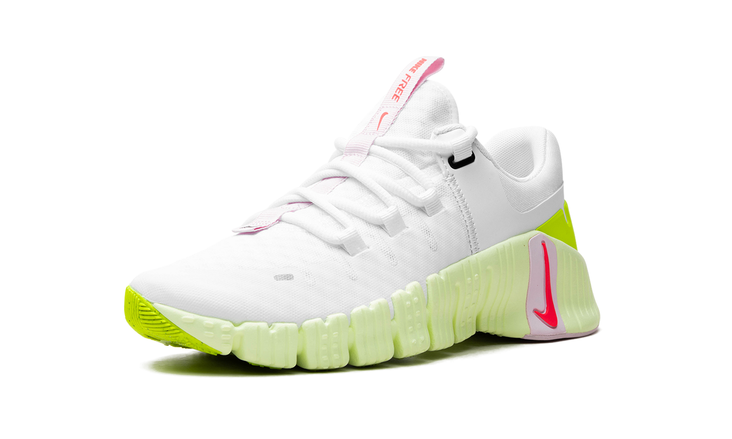 Free Metcon 5 WMNS  Barely Volt Pink Foam