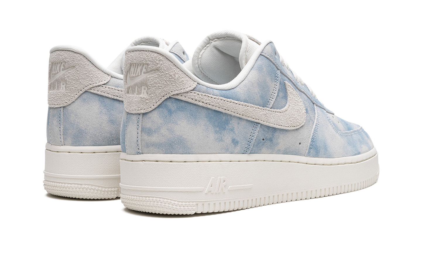 AIR FORCE 1 LO SE MNS WMNS  Clouds