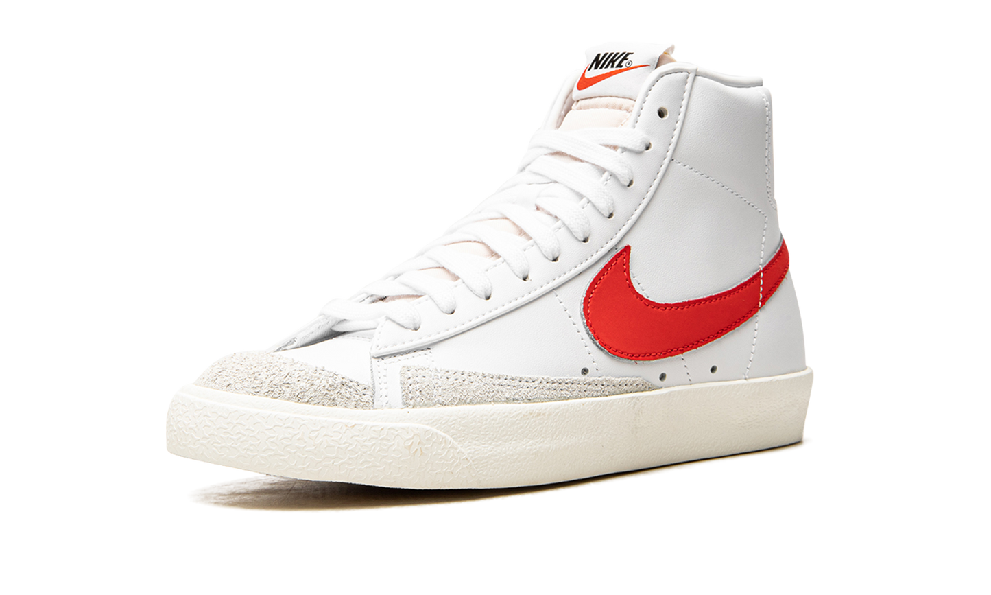 BLAZER MID '77 VNTG WMNS  Habanero Red
