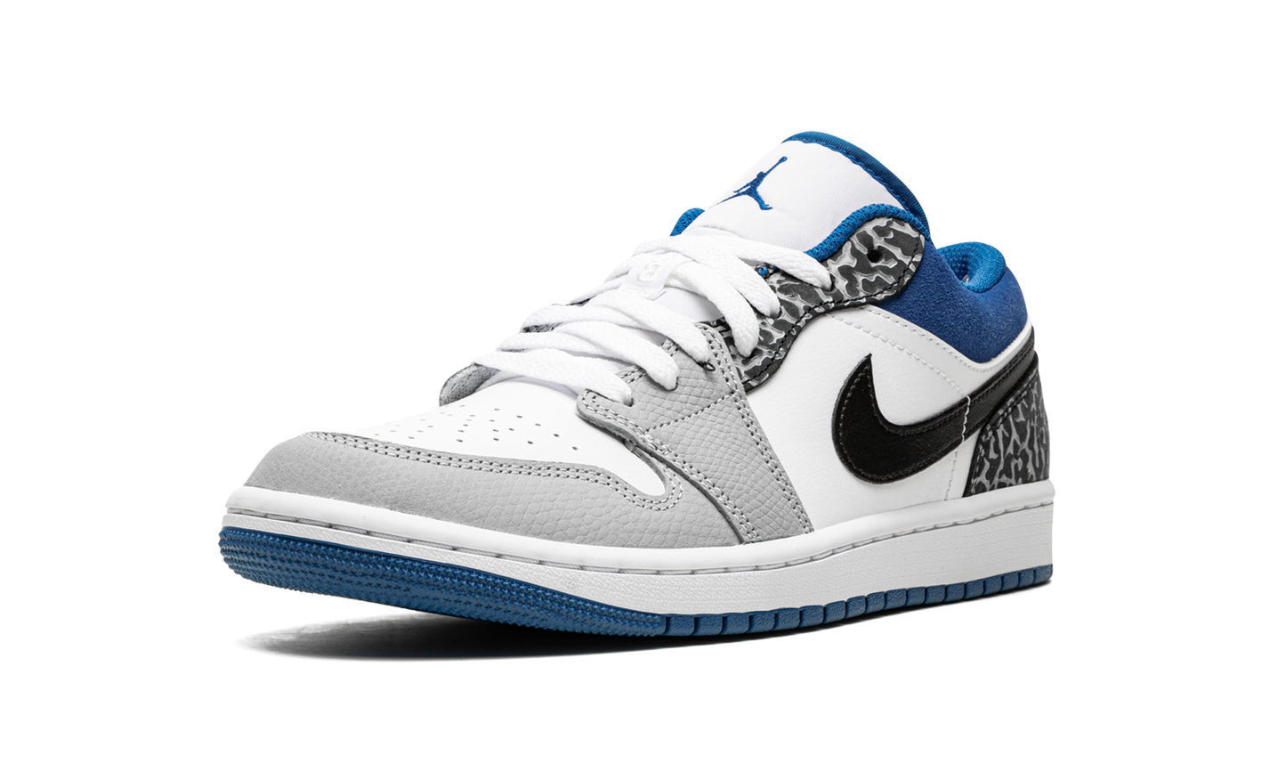 Jordan 1 Low SE  True Blue