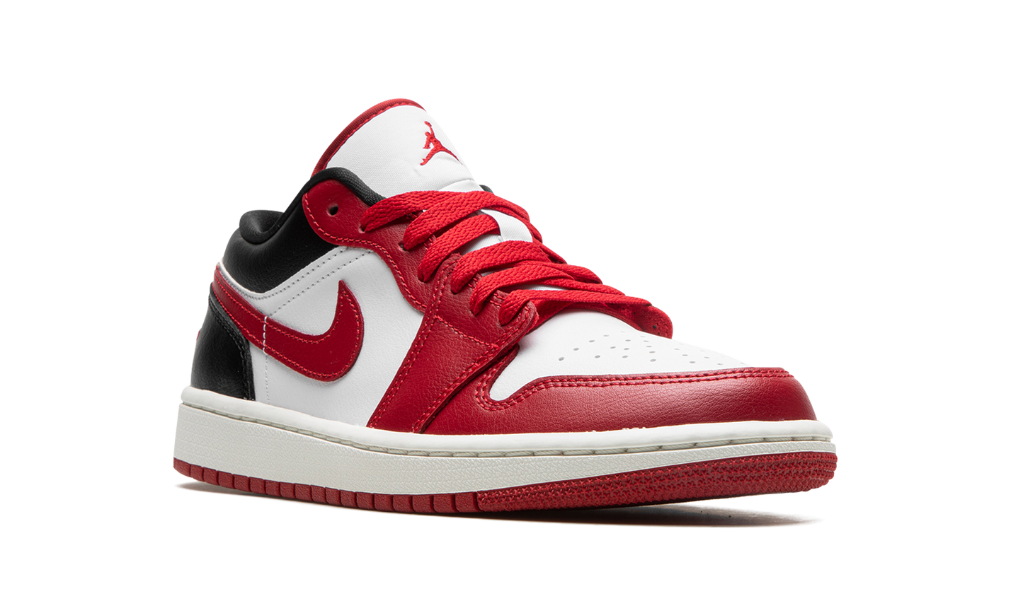 AIR JORDAN 1 LO WMNS  Reverse Black Toe