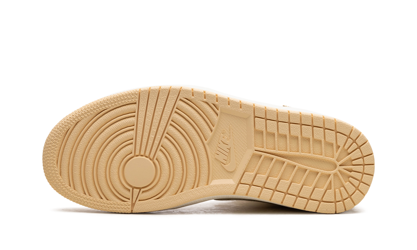 AIR JORDAN 1 MID WMNS  Pale Vanilla