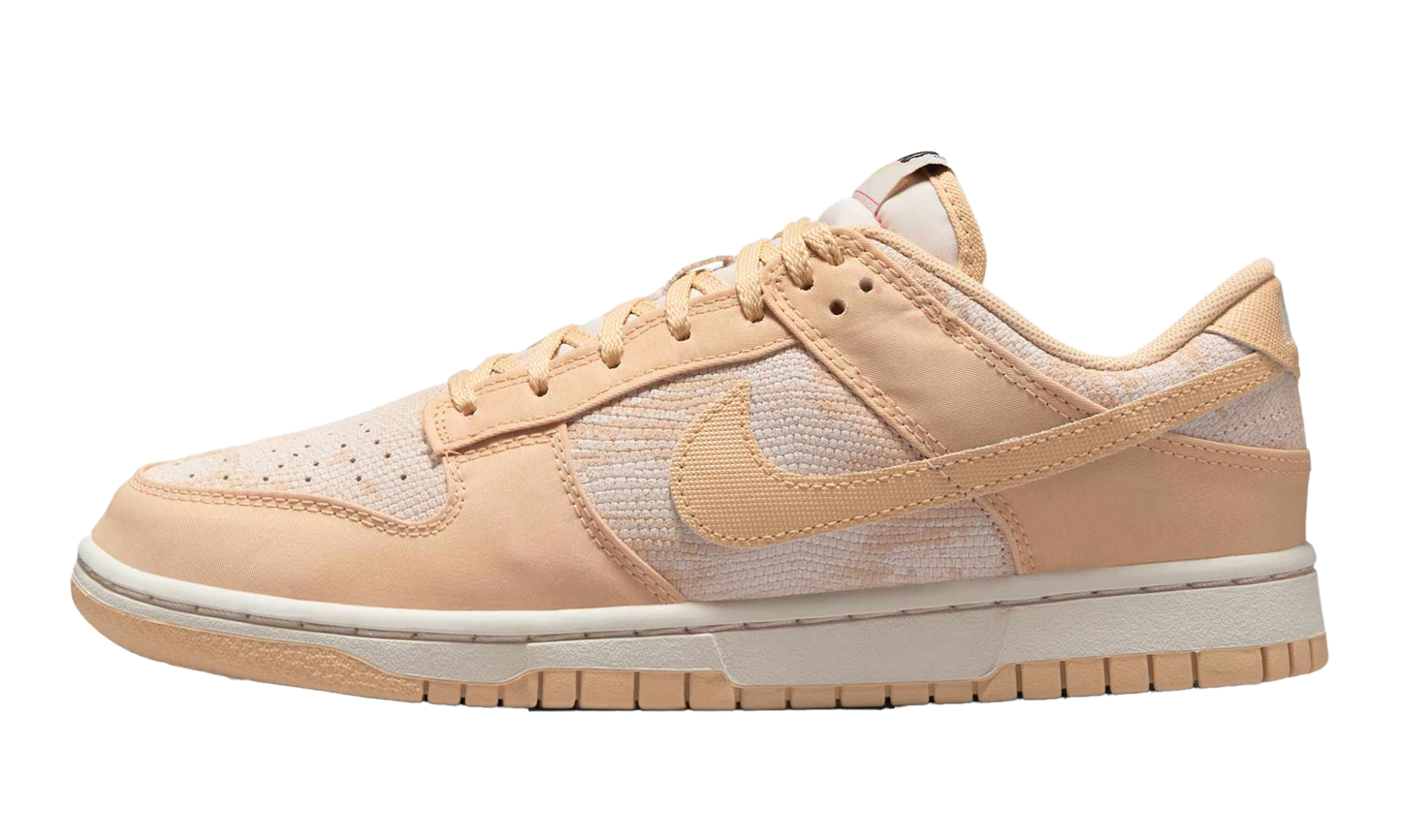 Dunk Low WMNS  Light Orewood Brown