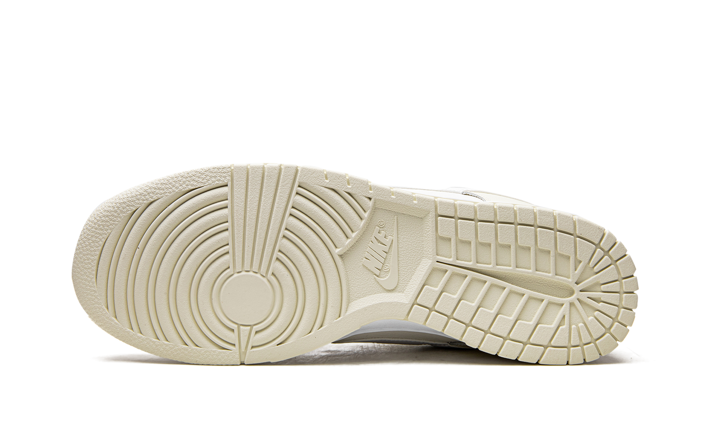 Dunk Low  Coconut Milk