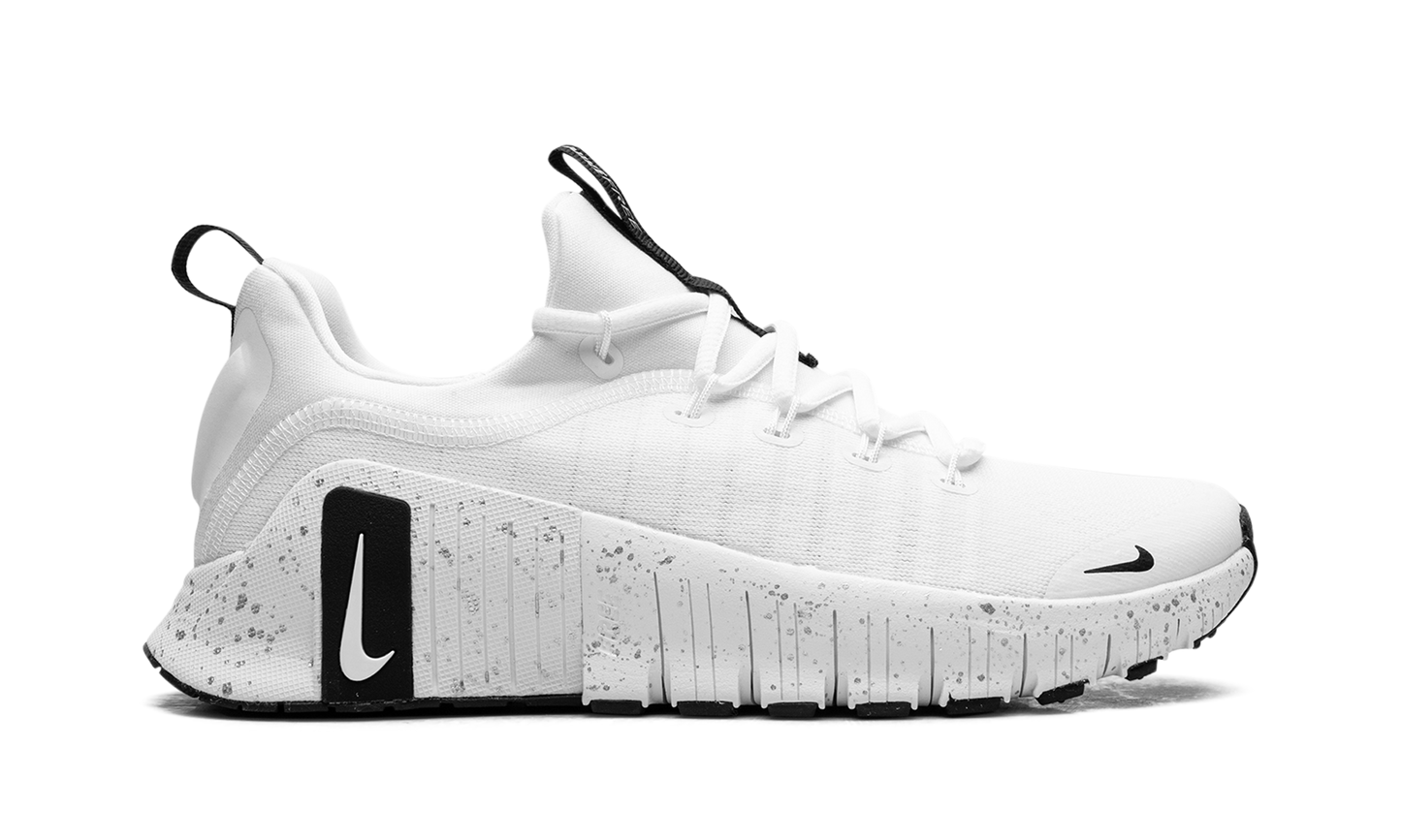 Free Metcon 6 WMNS  White Metallic Silver Light Smoke Grey Black