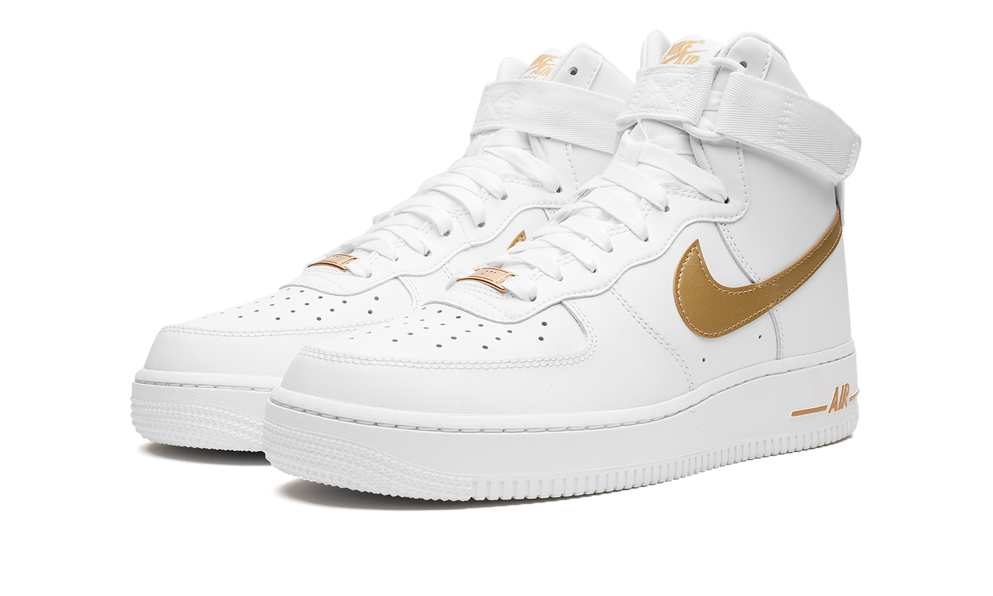 AIR FORCE 1 WMNS  White / Metallic Gold