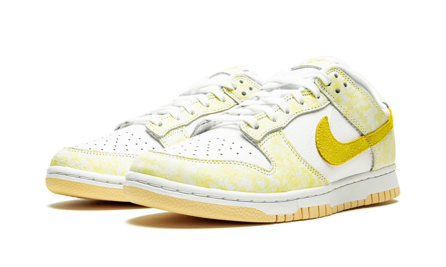 DUNK LOW WMNS  Yellow Strike