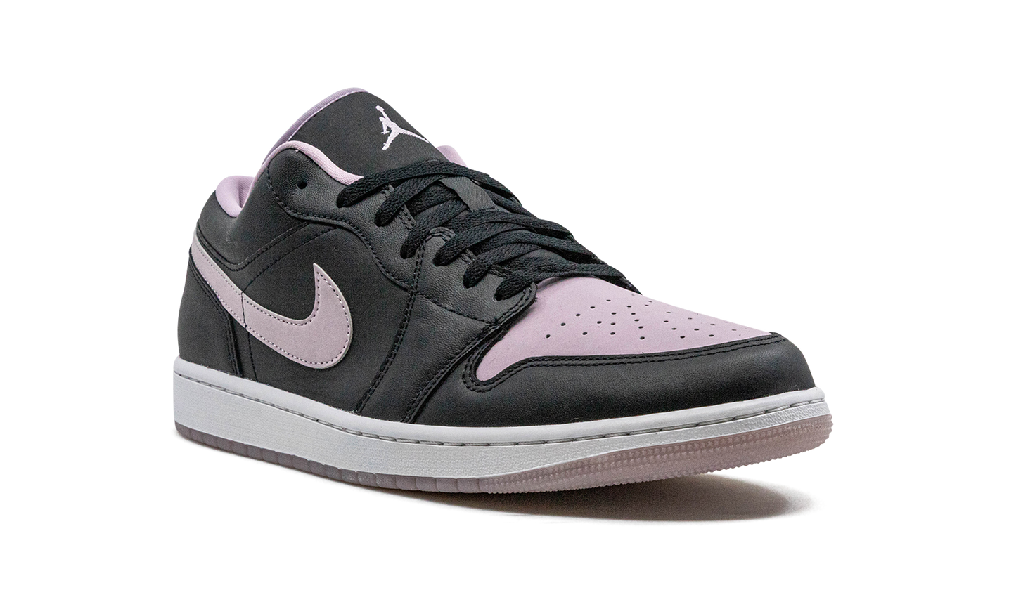 Jordan 1 Low SE  Iced Lilac