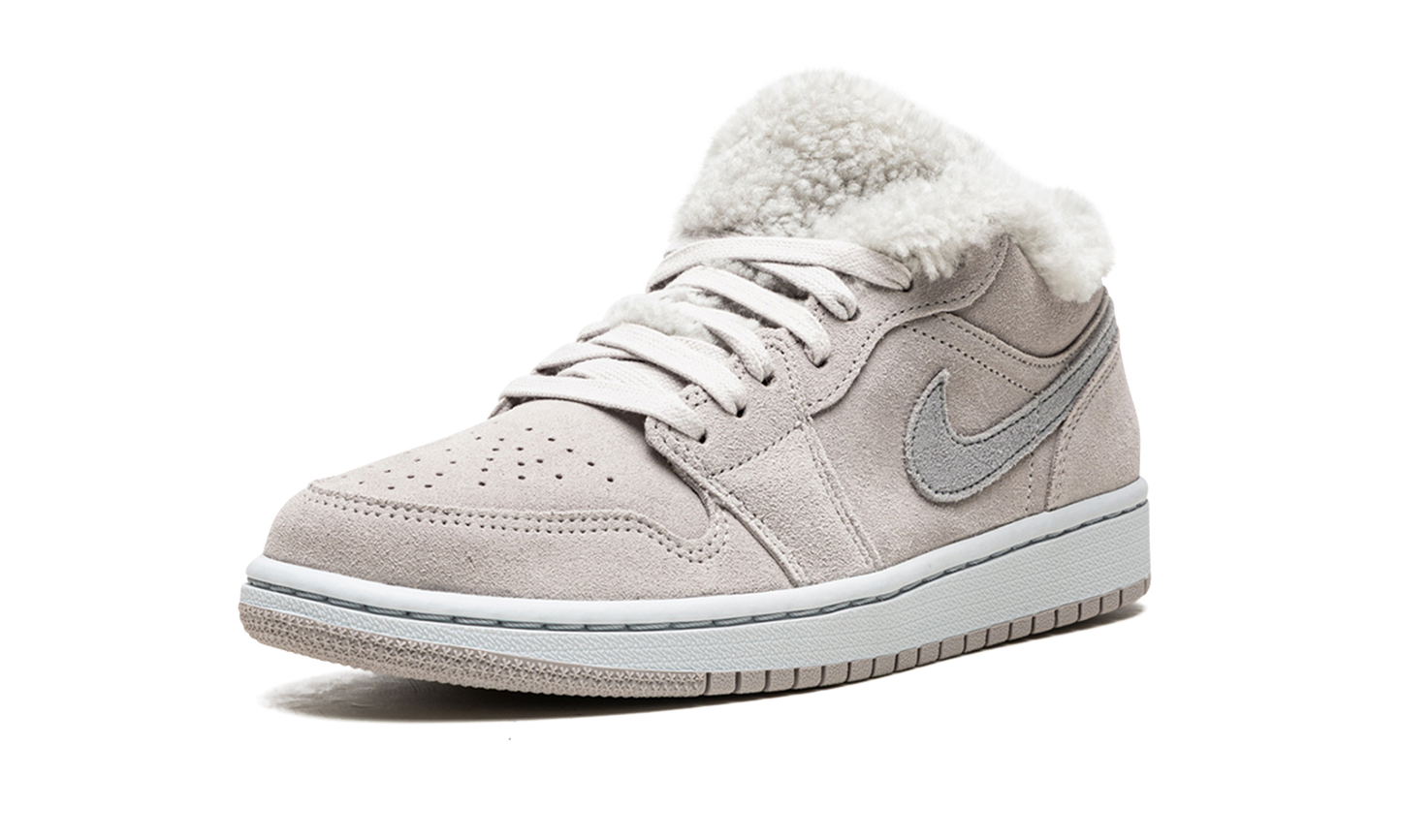 AIR JORDAN 1 LO SE WMNS  Sherpa Fleece