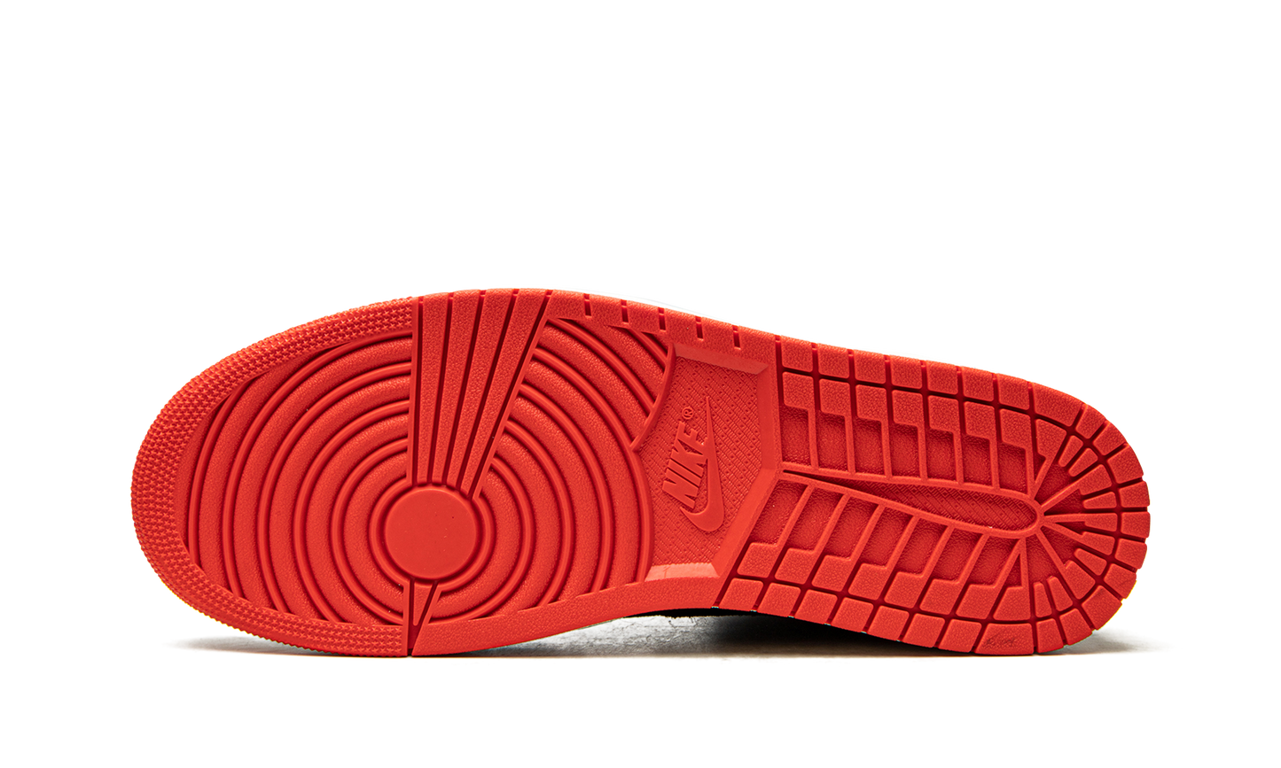 Air Jordan 1 Mid SE  Siempre Familia