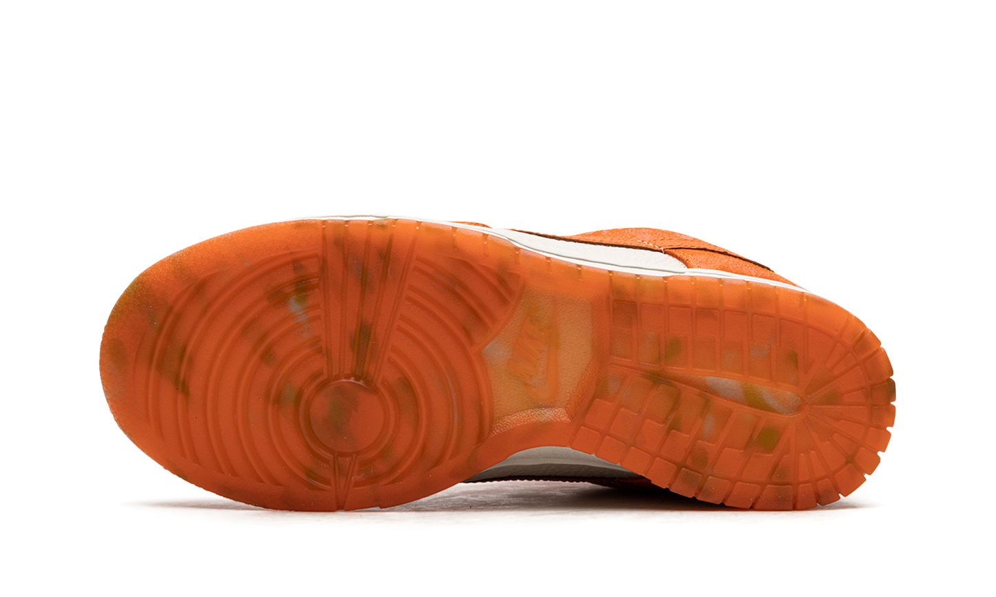 DUNK LOW WMNS  Total Orange