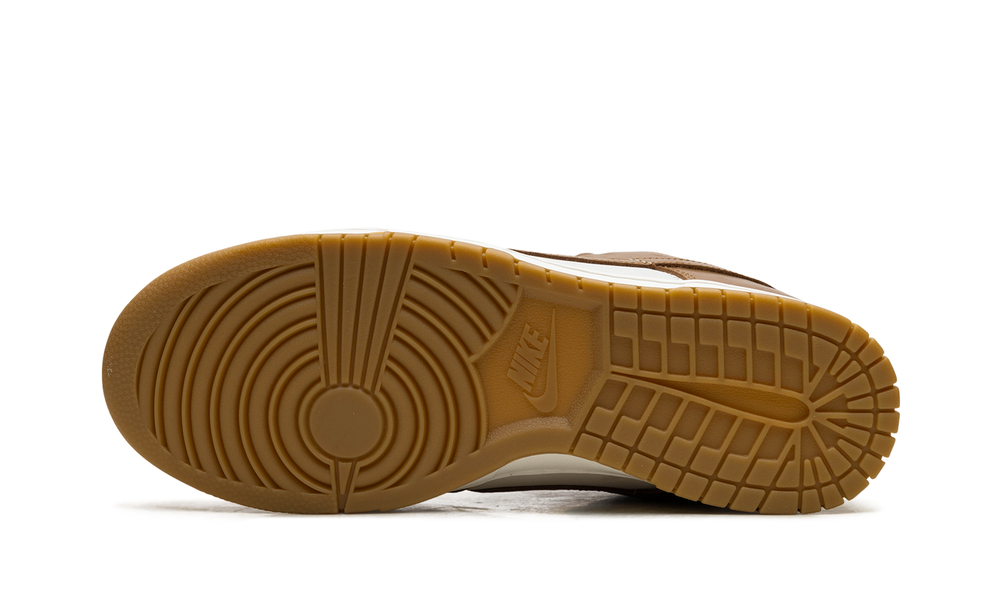 DUNK LOW WMNS  Brown Ostrich