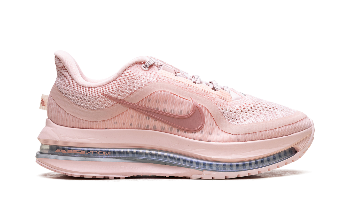 Pegasus Premium WMNS  Atmosphere