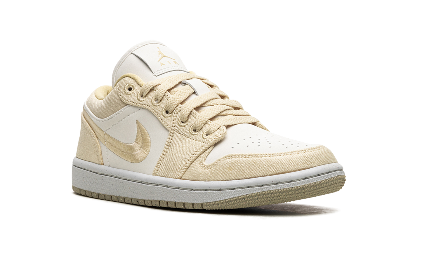 Air Jordan 1 Low WMNS  Team Gold / Sail