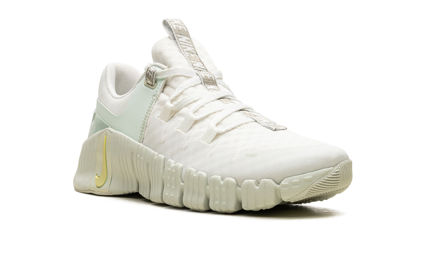 FREE METCON 5 PRM WMNS  Summit White