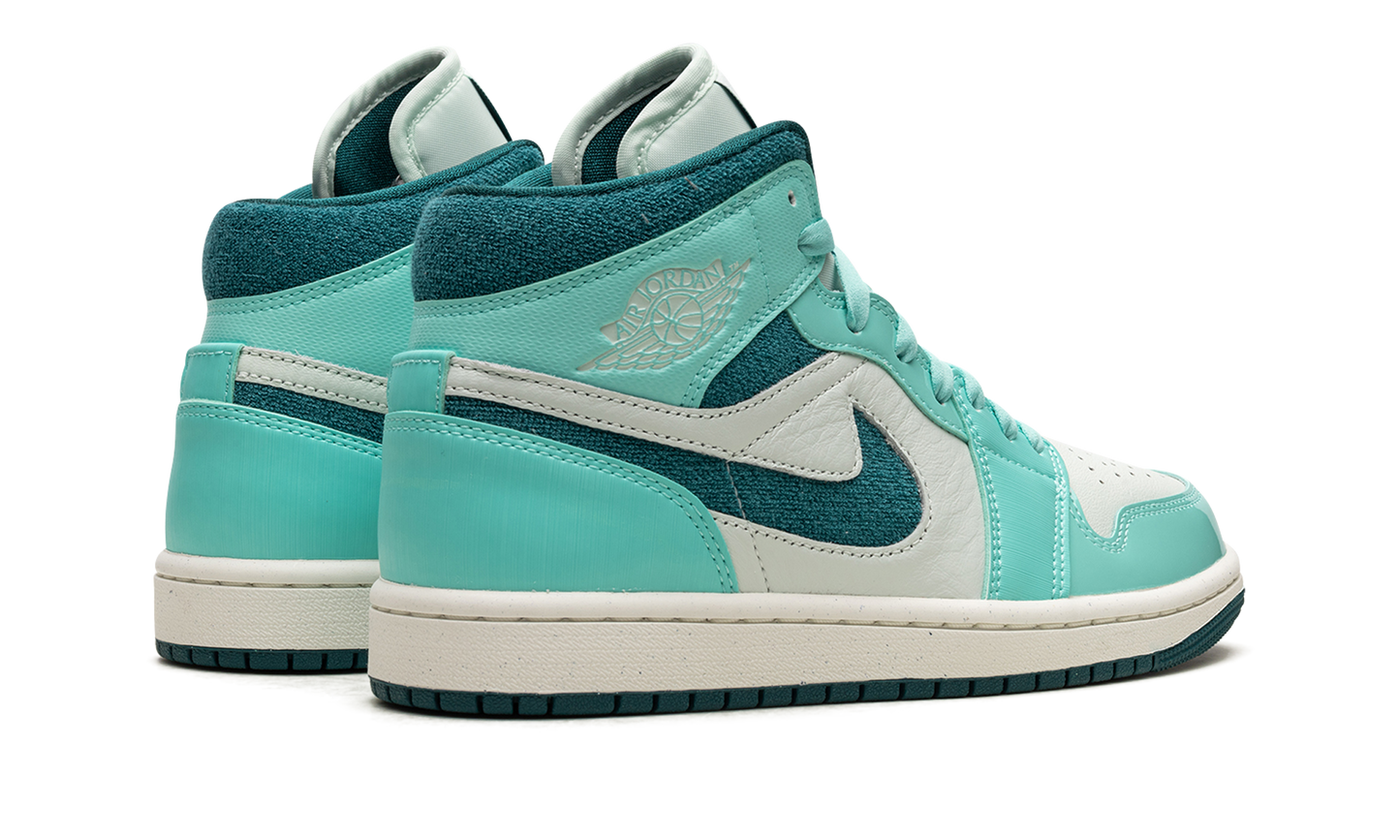 AIR JORDAN 1 MID SE WMNS  Bleached Turquoise