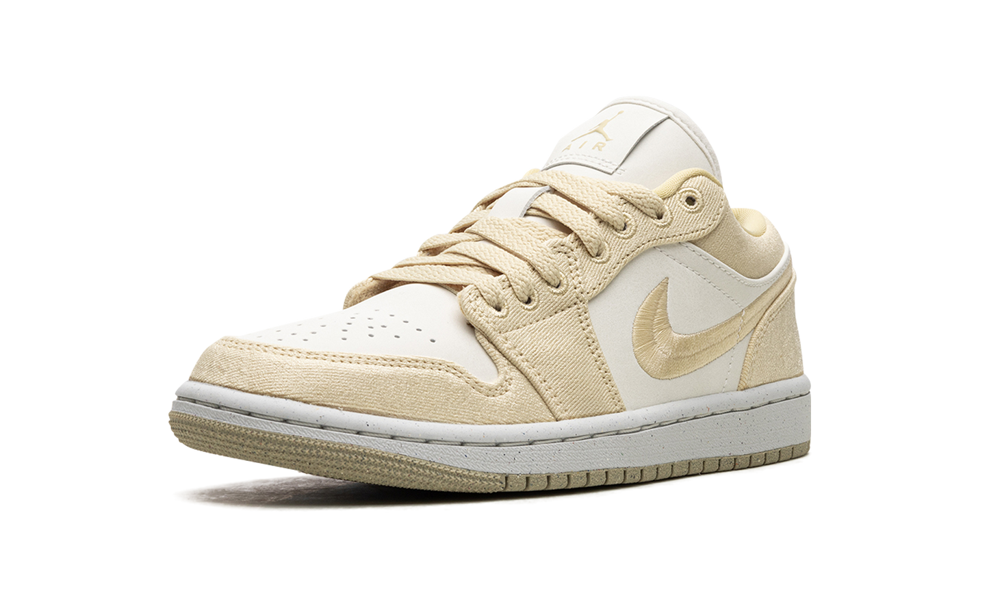 Air Jordan 1 Low WMNS  Team Gold / Sail