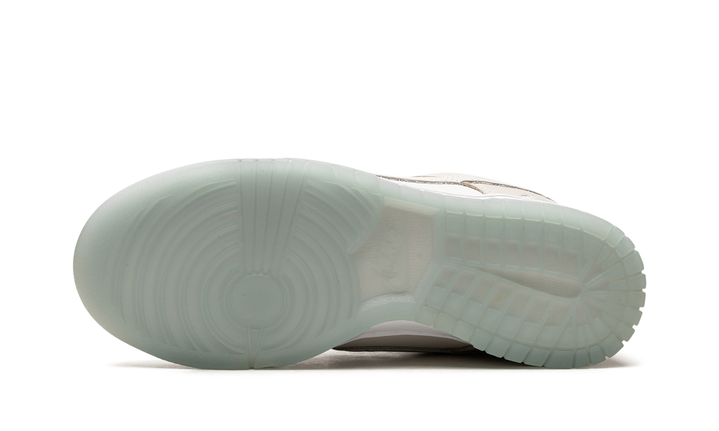 DUNK LOW WMNS  Supersonic