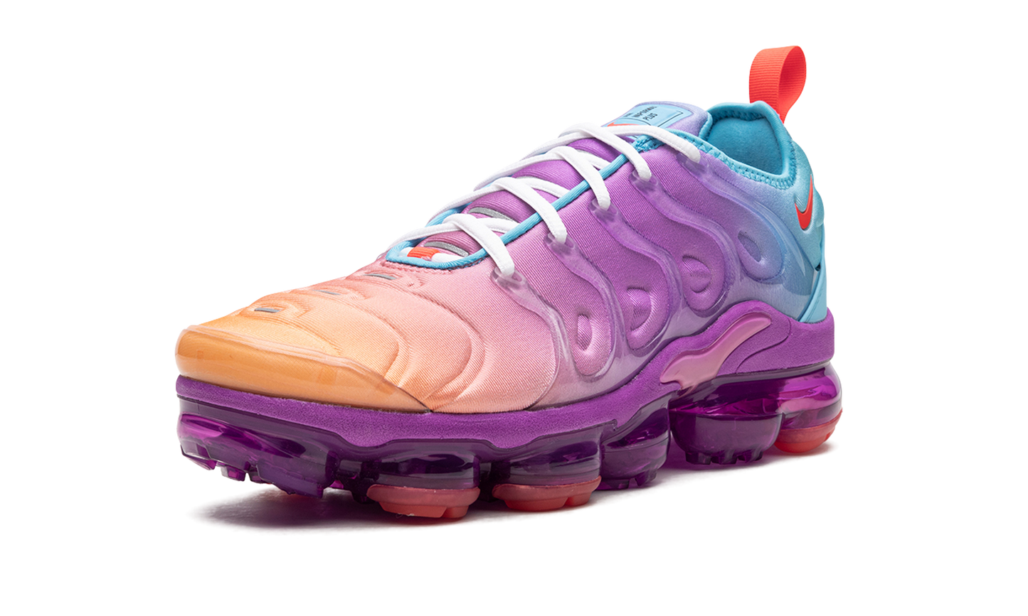 AIR VAPORMAX PLUS WMNS  Multigradient