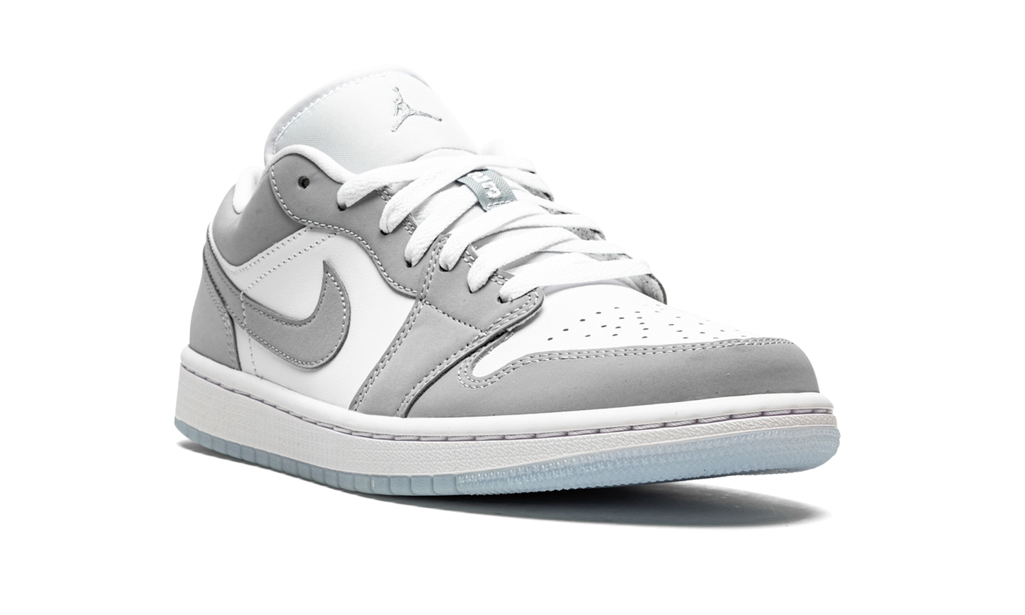 AIR JORDAN 1 LOW WMNS  White / Wolf Grey