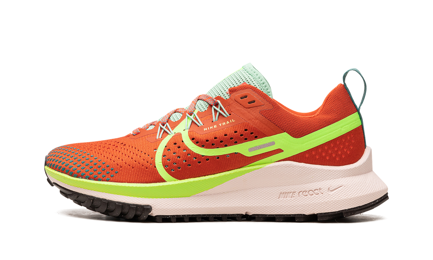 NIKE PEGASUS TRAIL 4 WMNS  Mantra Orange