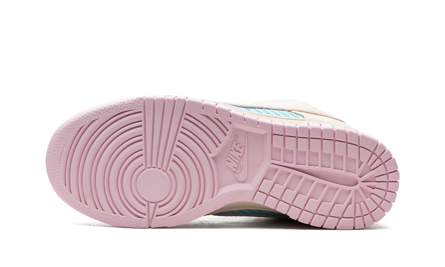 Dunk Low WMNS  Heat Wave