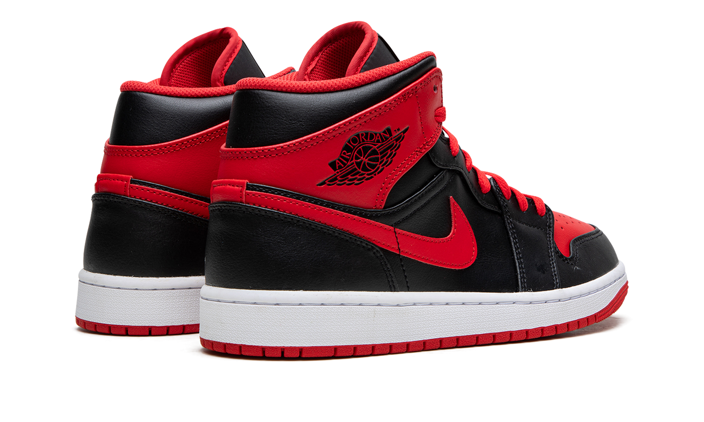 Air Jordan 1 Mid  Alternate Bred