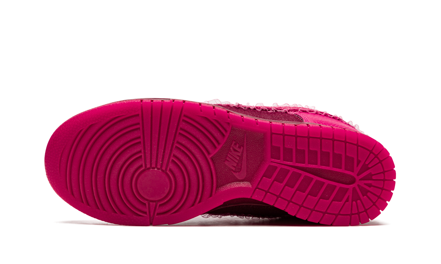 DUNK LOW WMNS  Valentine’s Day