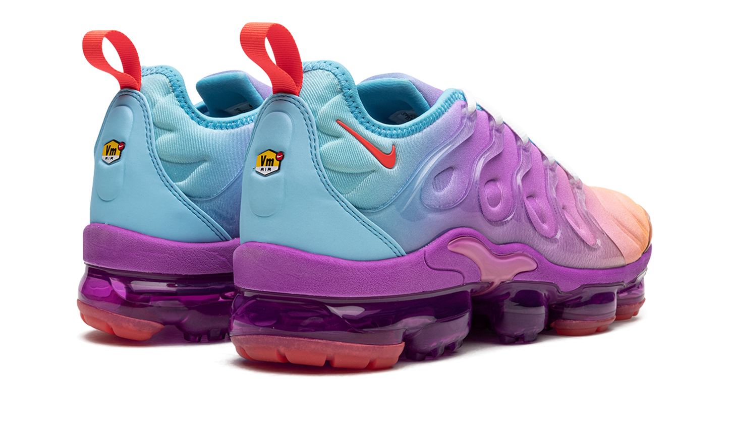 AIR VAPORMAX PLUS WMNS  Multigradient