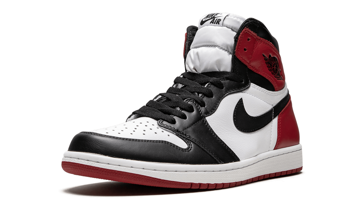 Air Jordan 1 Retro High OG  Black Toe 2016