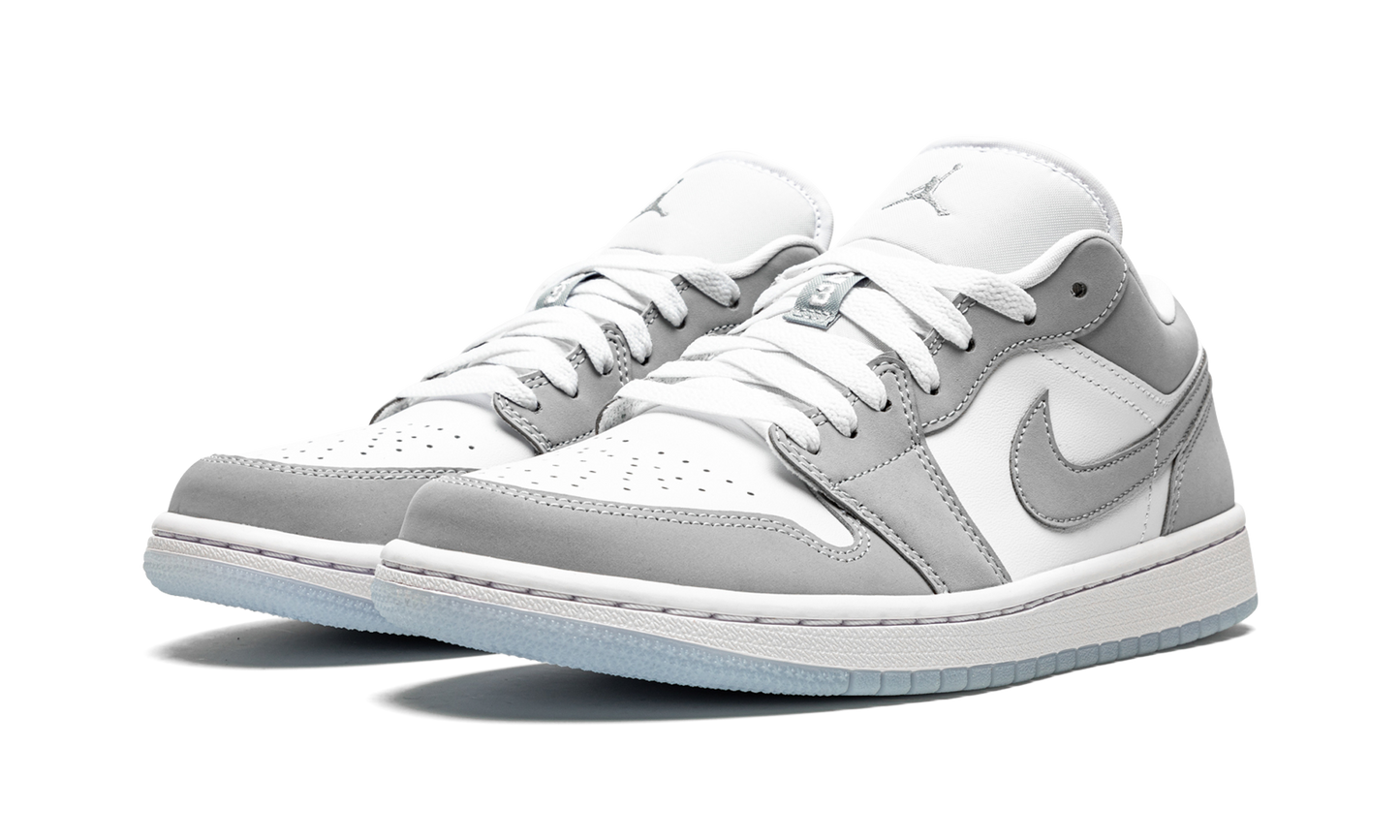 AIR JORDAN 1 LOW WMNS  White / Wolf Grey