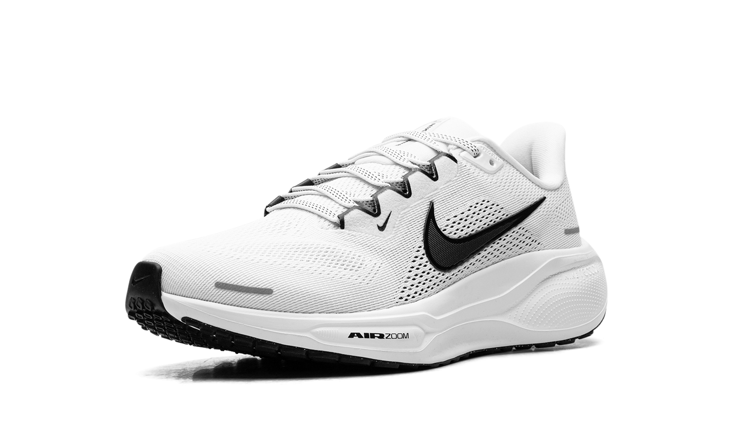 Air Zoom Pegasus WMNS  White / Black