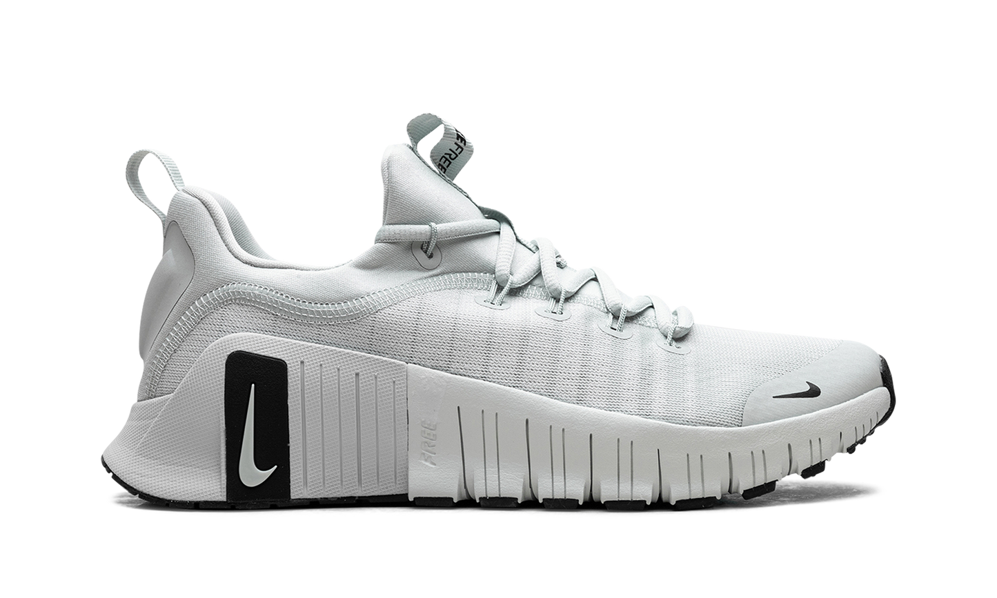 Free Metcon 6 WMNS  Light Silver Black