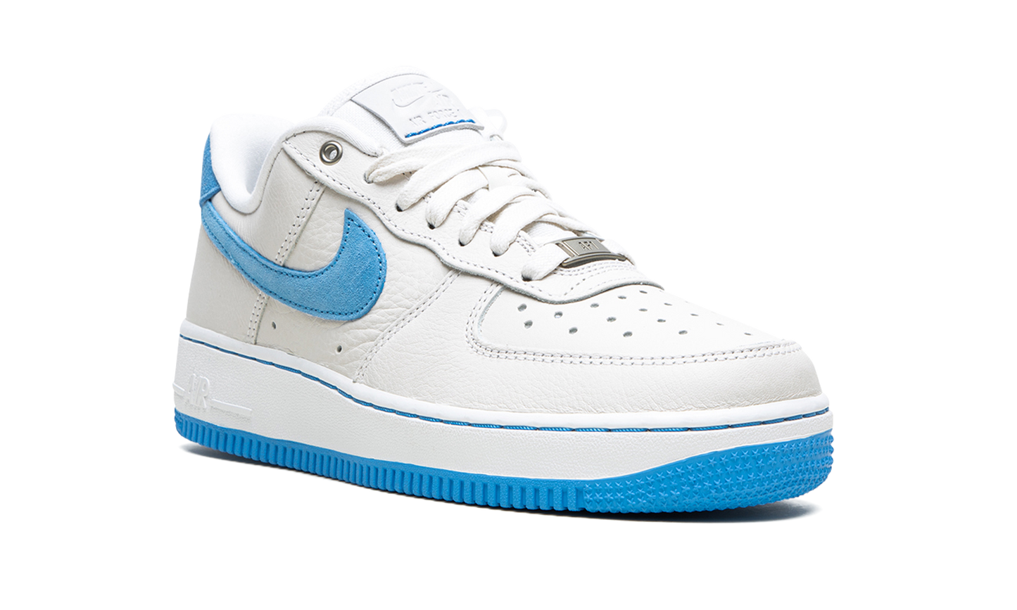 AIR FORCE 1 LO LXX MNS WMNS  University Blue