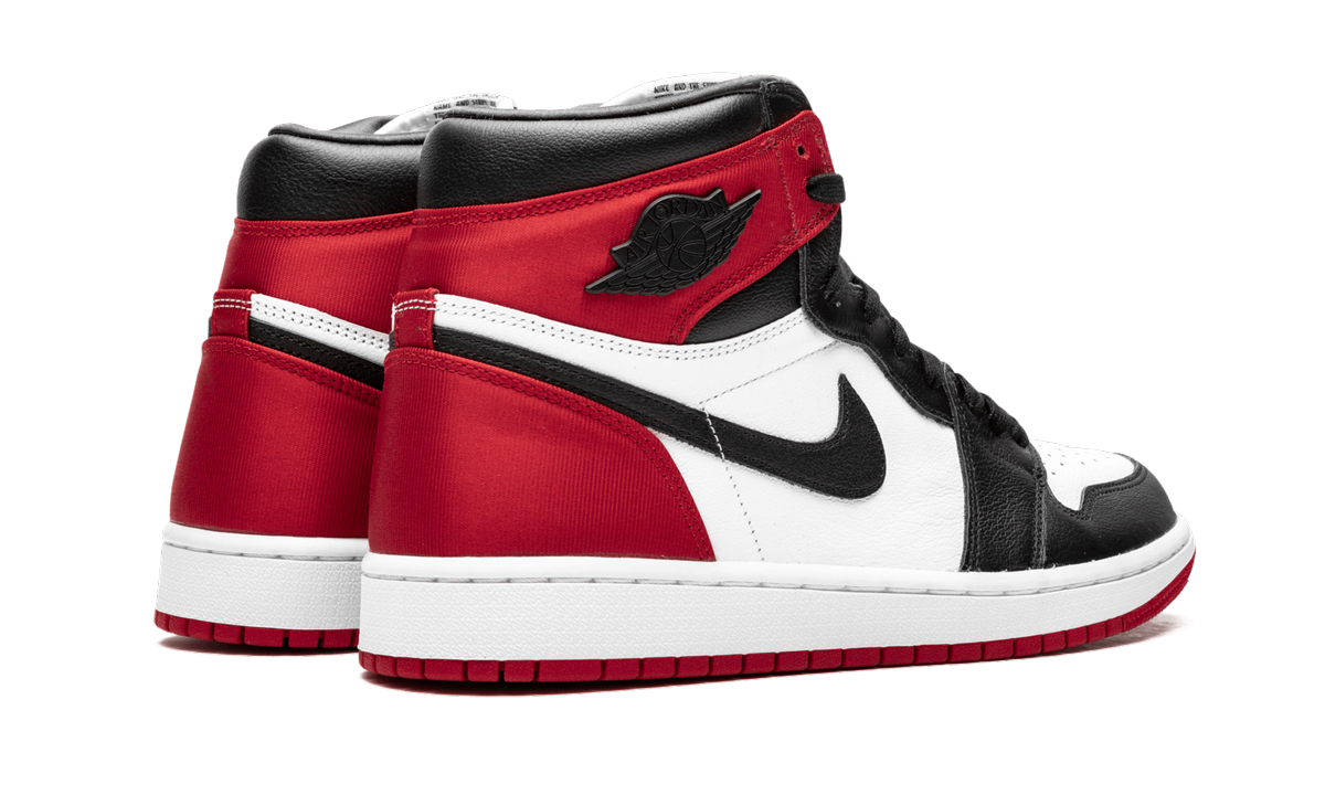 AIR JORDAN 1 HIGH OG WMNS  Satin Black Toe