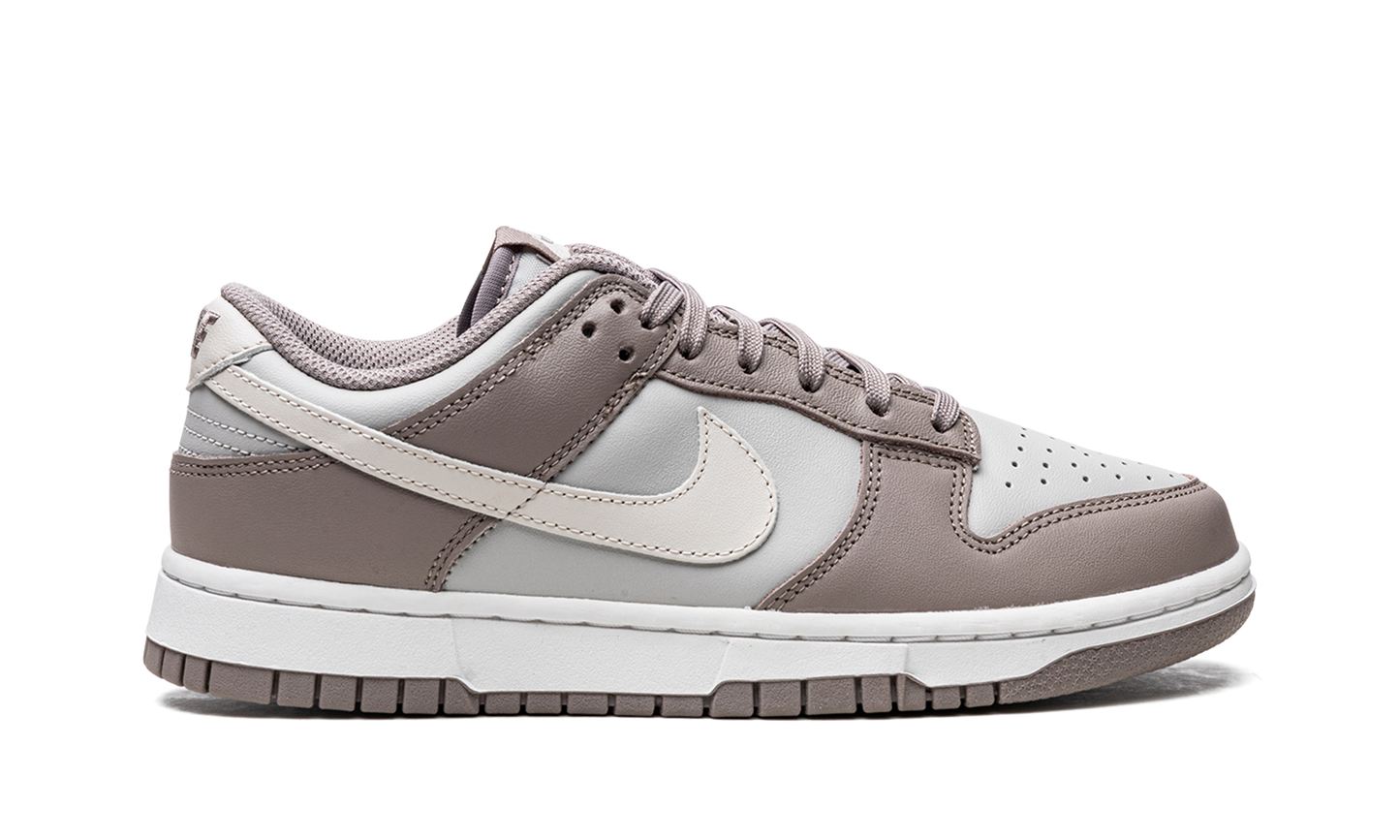 DUNK LOW WMNS  Moon Fossil
