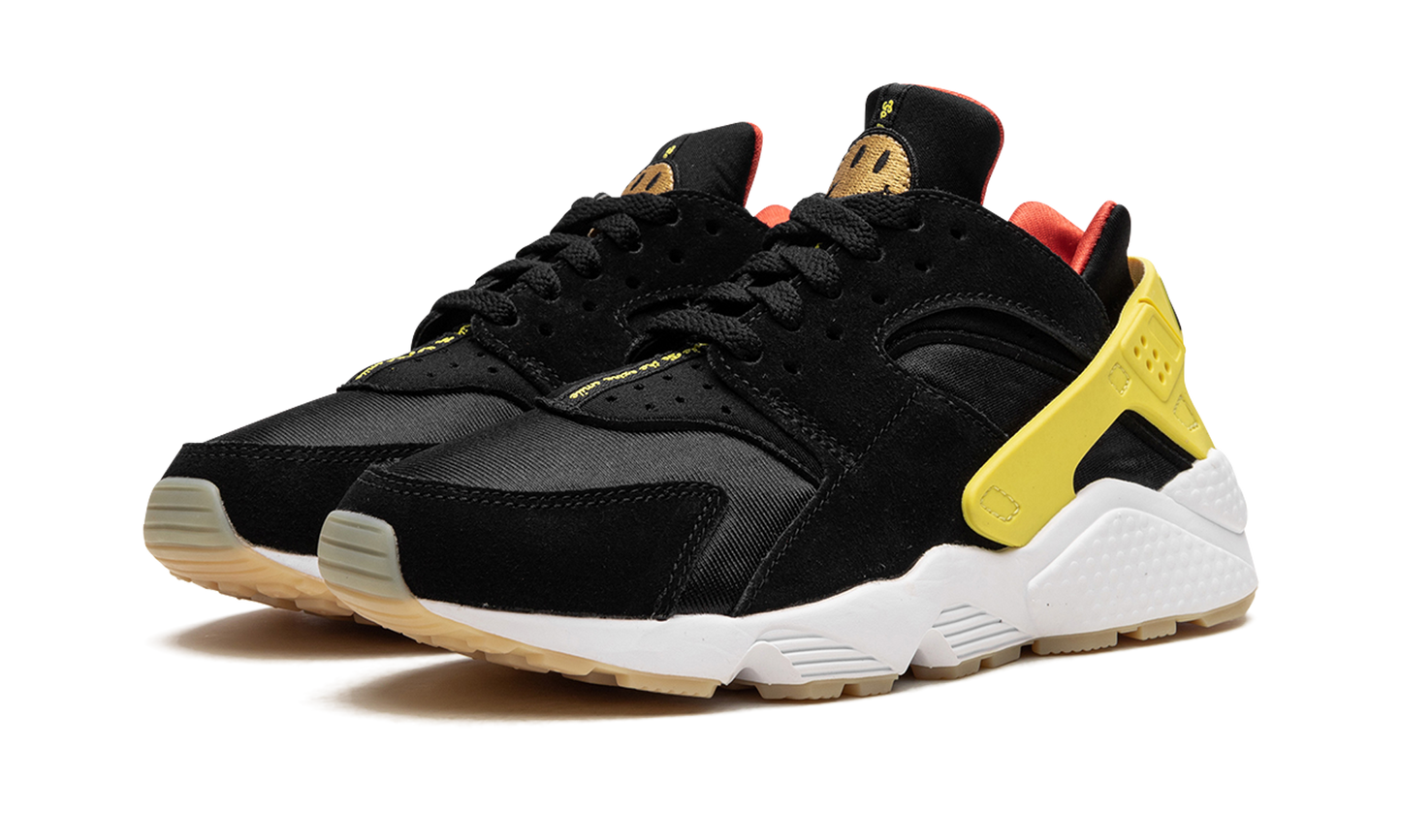 AIR HUARACHE WMNS  Go the Extra Smile