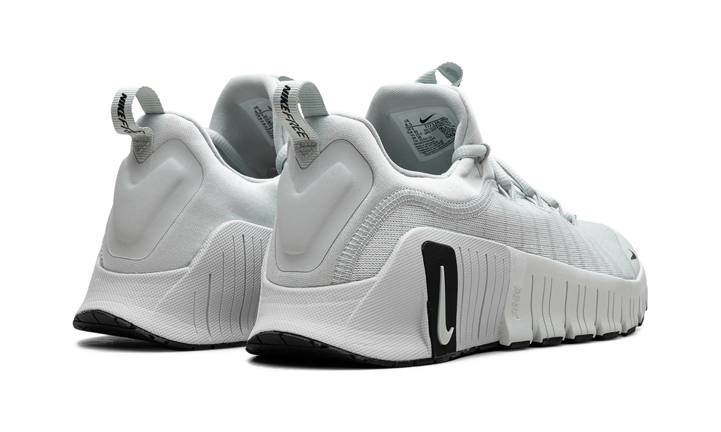 Free Metcon 6 WMNS  Light Silver Black