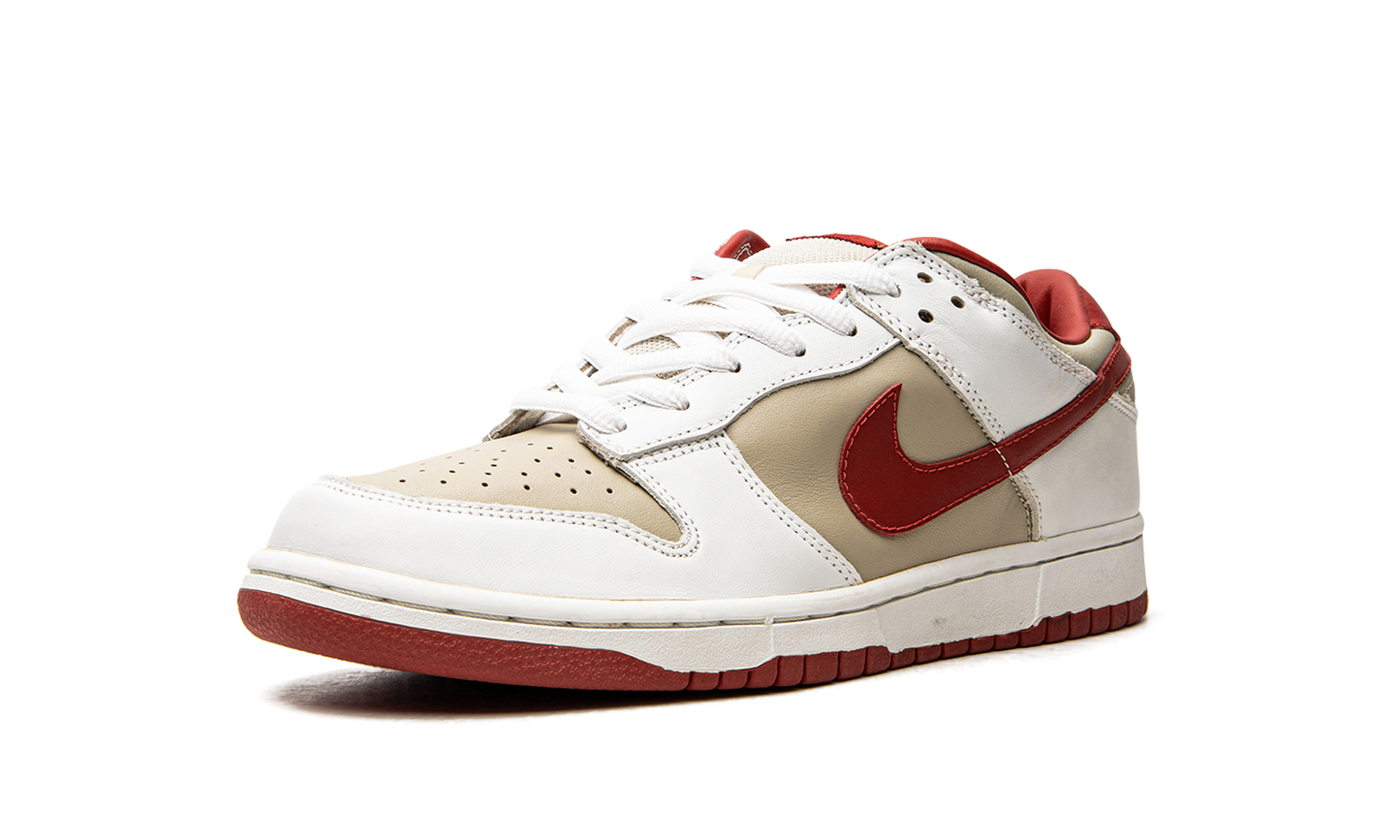DUNK LO PRO MNS WMNS  Light Stone Varsity Red