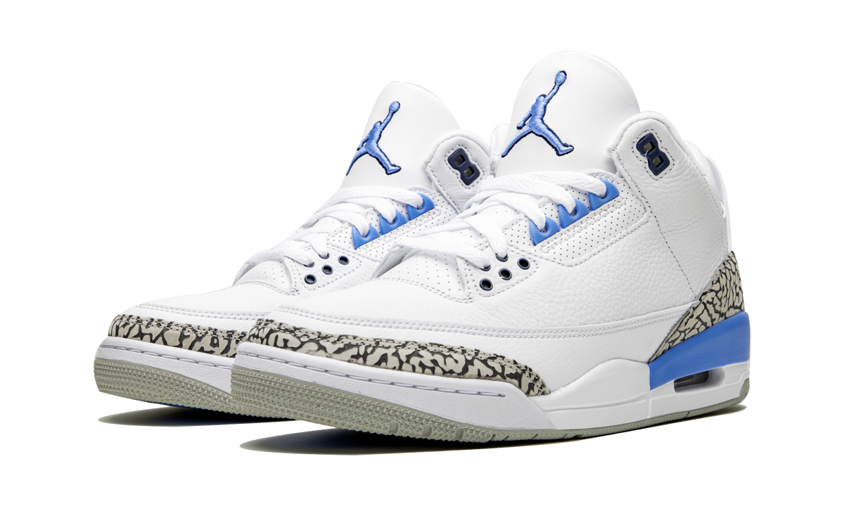 Air Jordan 3 Retro  UNC