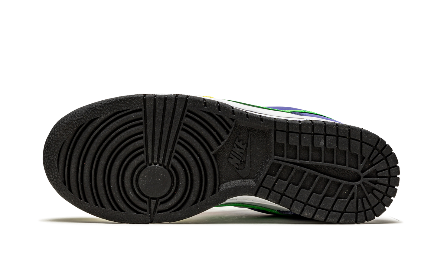 DUNK LOW WMNS  Green Strike