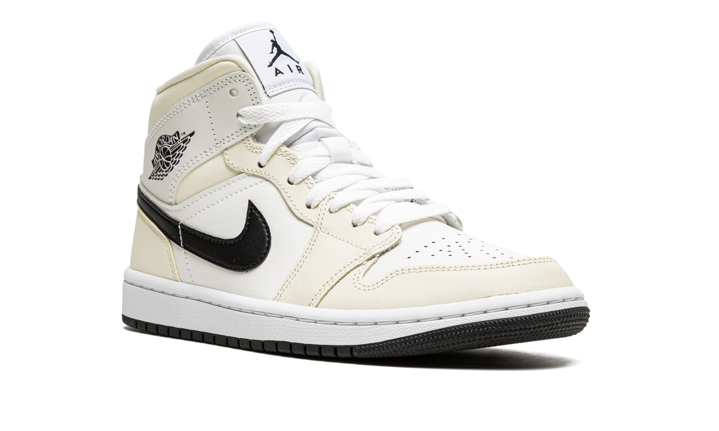 AIR JORDAN 1 MID WMNS  Coconut Milk