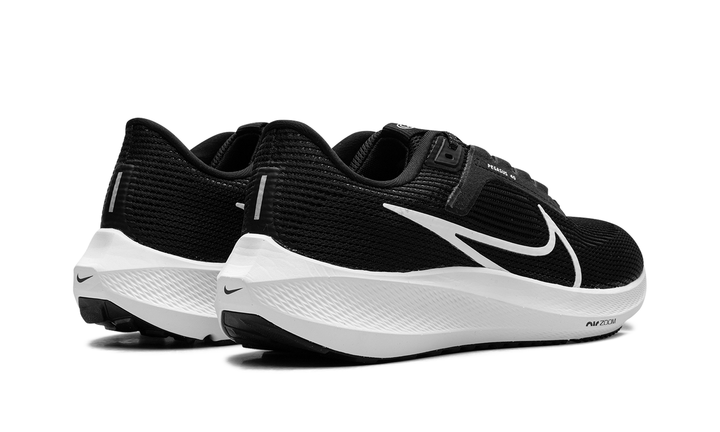 Air Zoom Pegasus 40  Black White