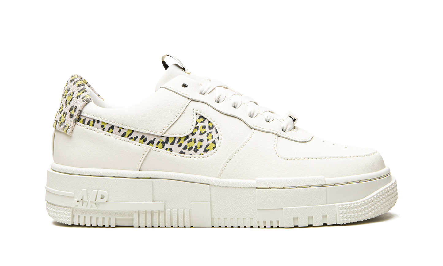 AIR FORCE 1 PIXEL MNS WMNS  Leopard