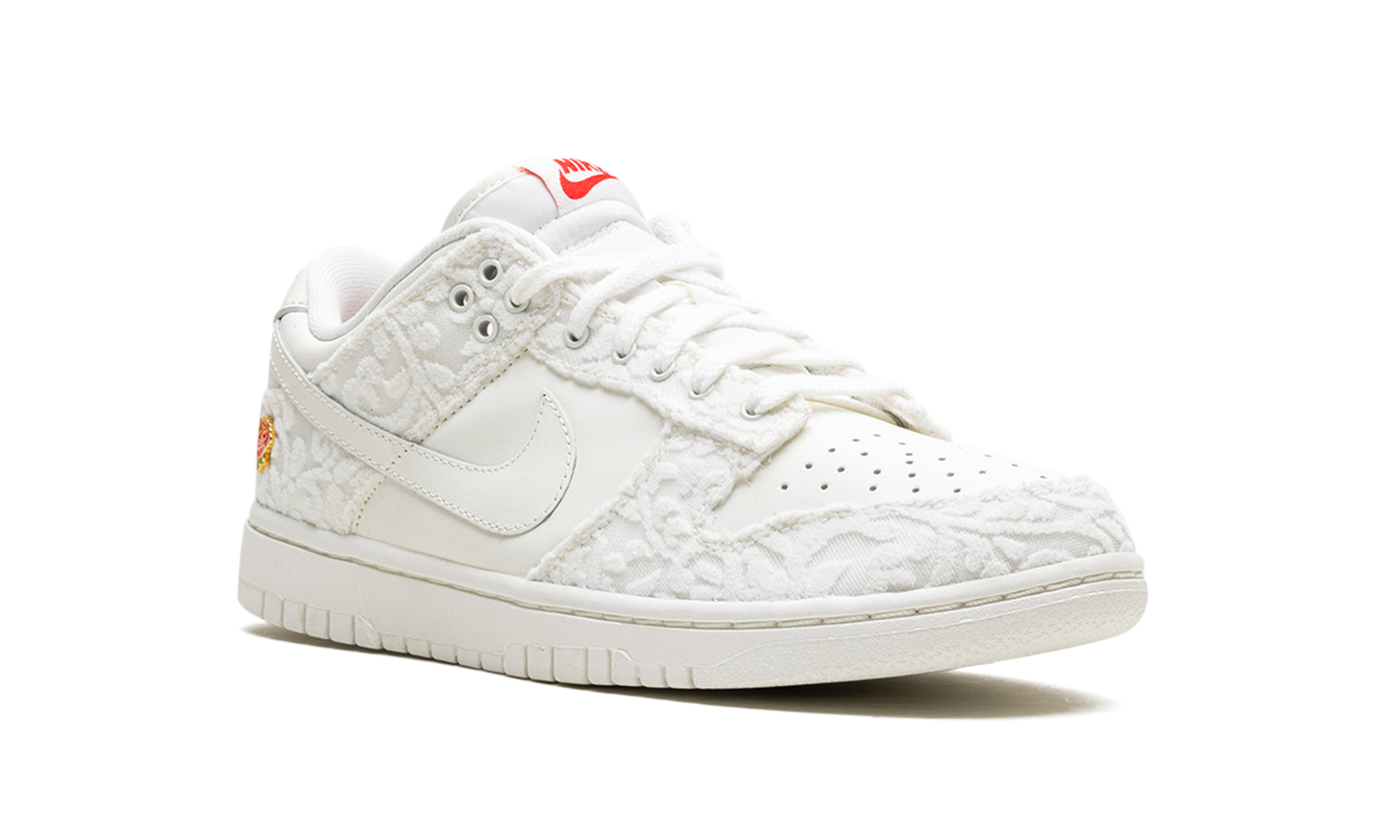 DUNK LOW WMNS  Giver Her Flowers