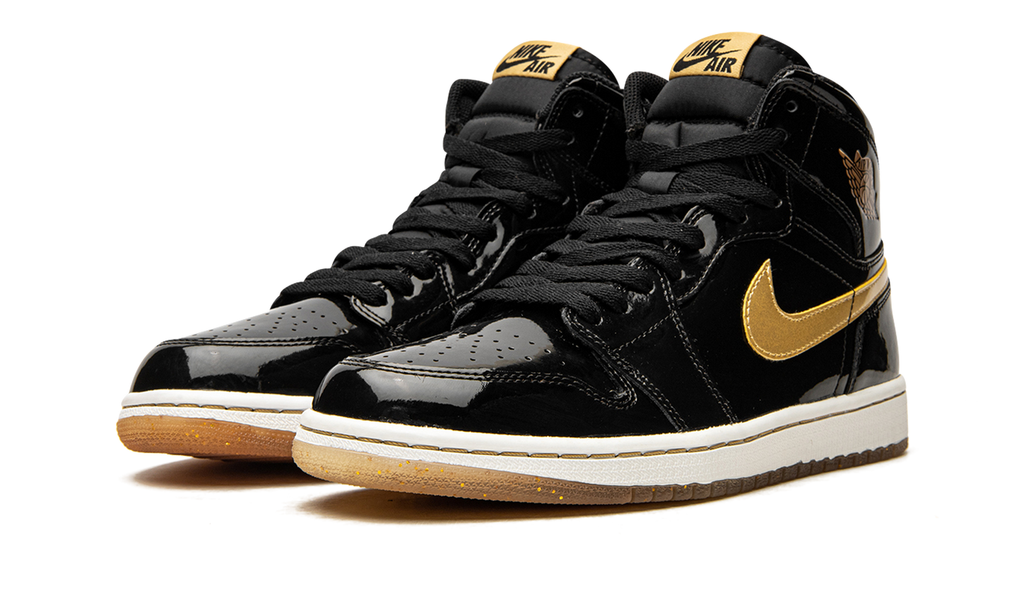 Air Jordan 1 Retro High OG  Black/Metallic Gold